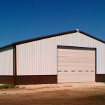 Steel shop building with wainscot