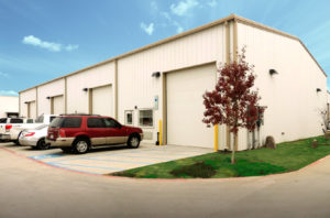 Photo of a RHINO industrial metal building full of tenants.